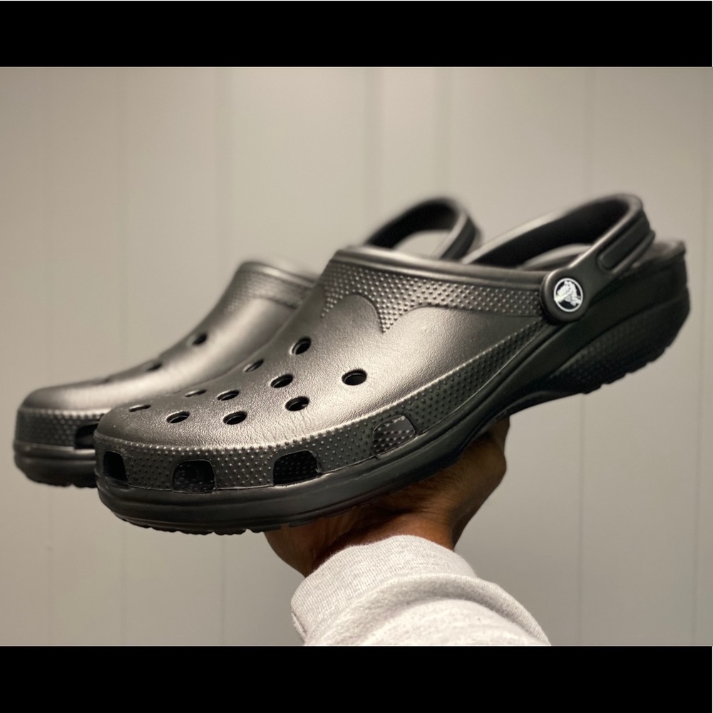 Black Crocs